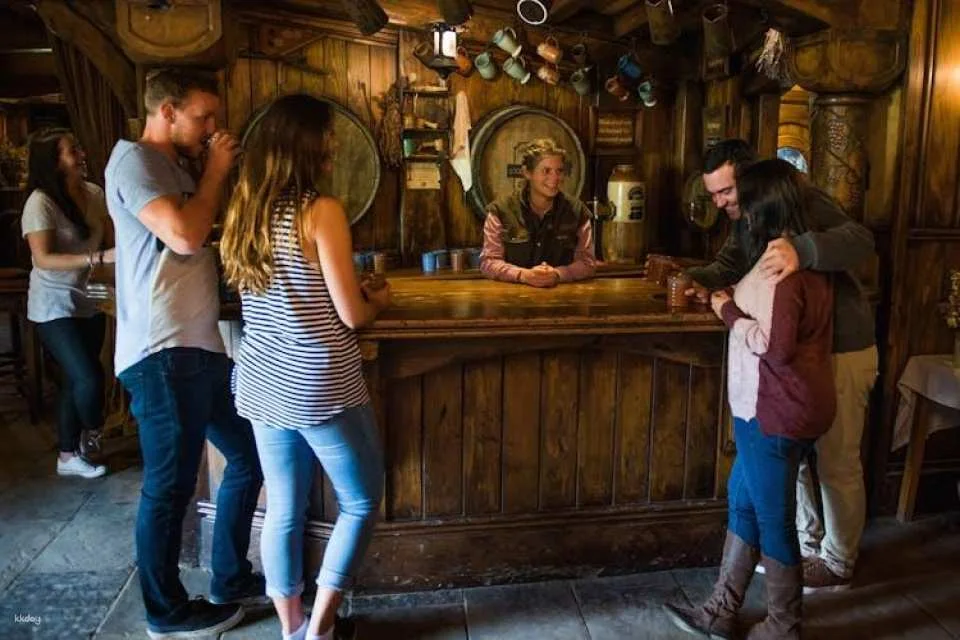 Hobbiton express day tour with lunch