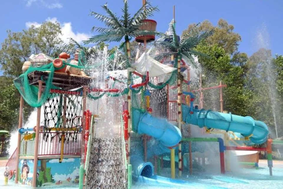 Aqualand with transfer