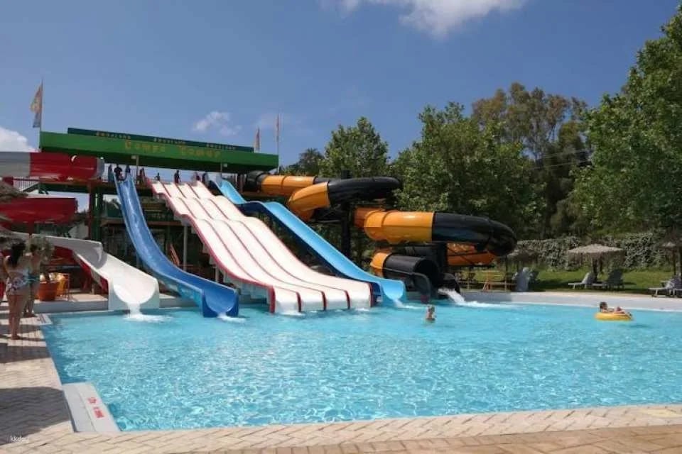 Aqualand with transfer