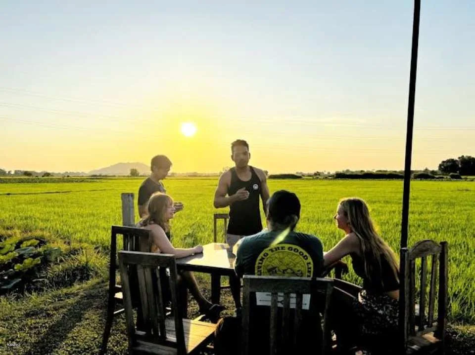 Siem Reap sunset countryside cycling tour