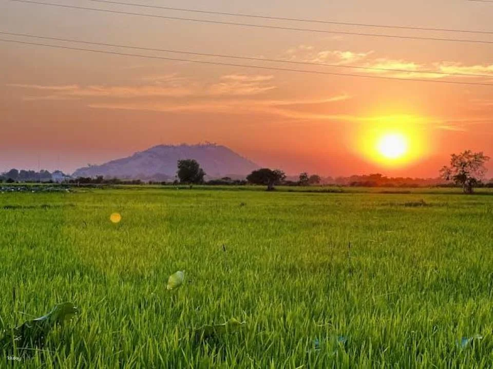 Siem Reap sunset countryside cycling tour