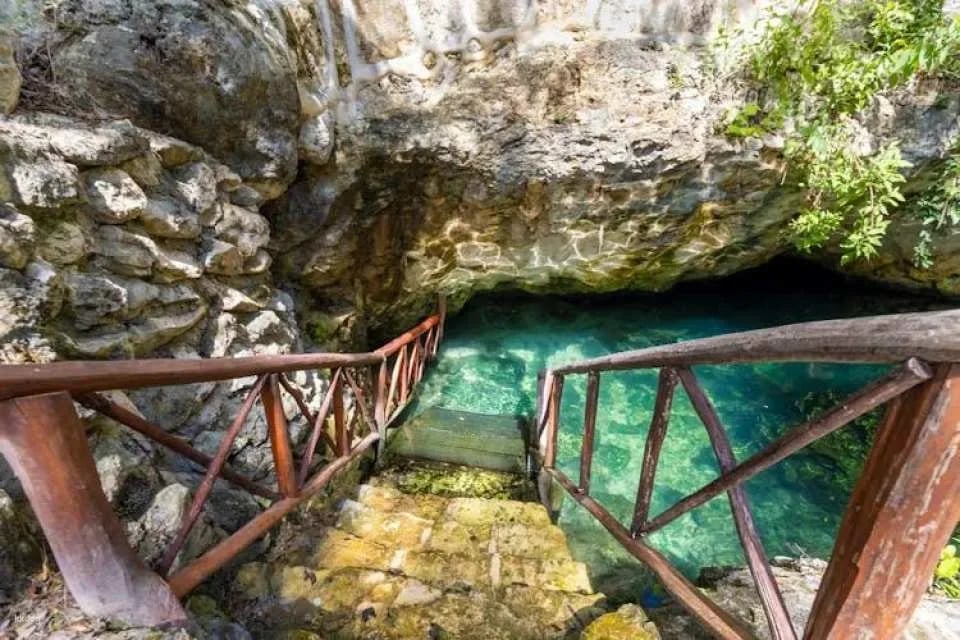 Self-Guided Audio Tour of Chichén Itzá, Tulum, Coba, and Ek  Balam