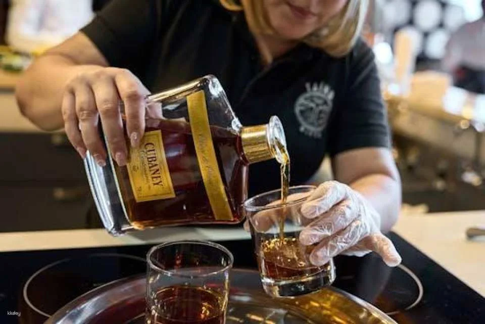 Oliver Rum Lab Tour by Taino Gourmet (617577)