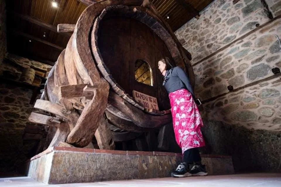 Meteora highlights and Hermit caves tour by train from Kalabaka