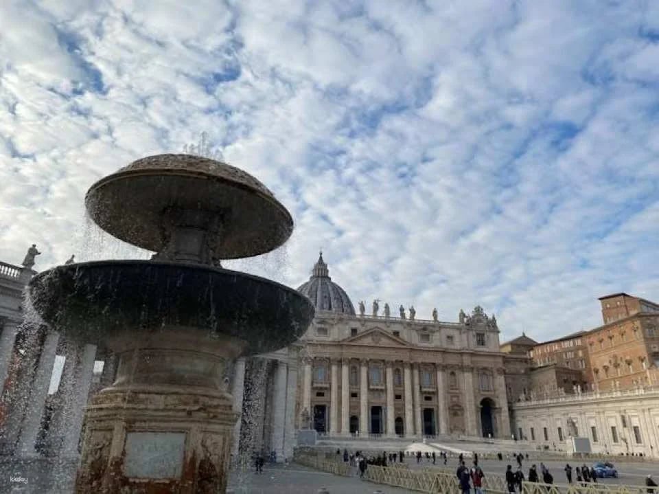 Papal Audience and Guided Tour in English