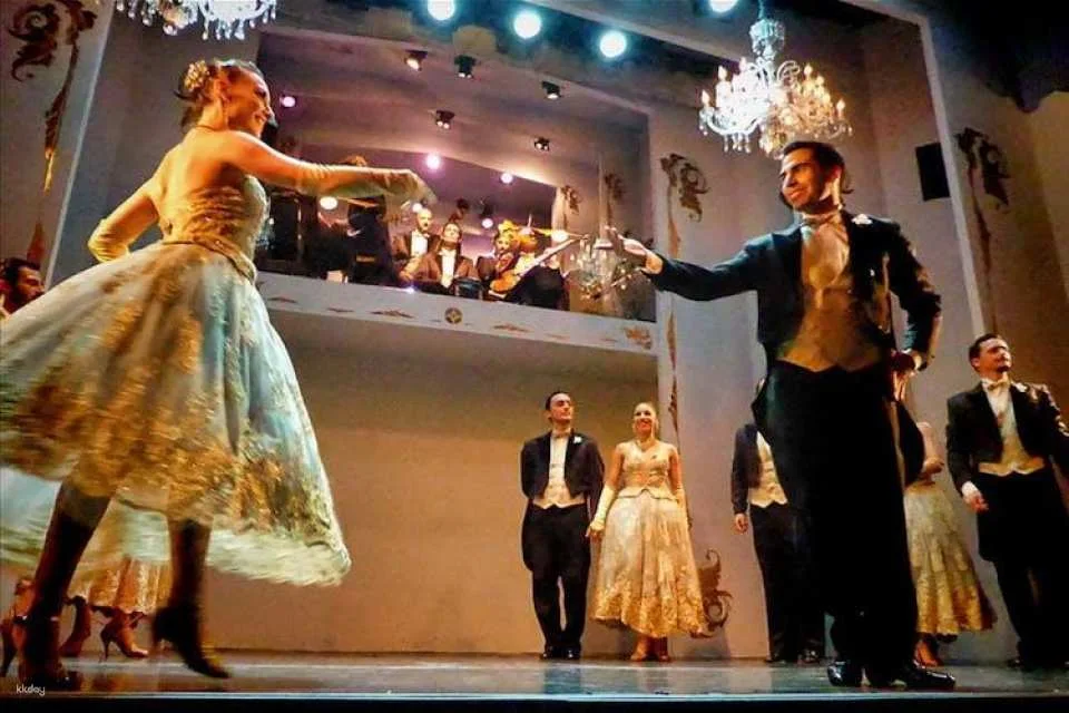 Café De Los Angelitos tango show with private transfers