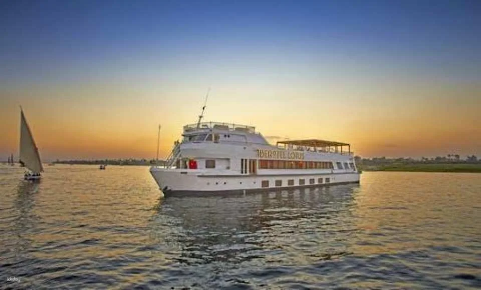 Nile cruise to Dendera from Luxor with guided tour and buffet