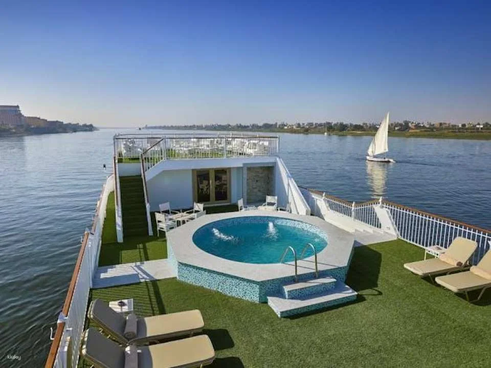 Nile cruise to Dendera from Luxor with guided tour and buffet