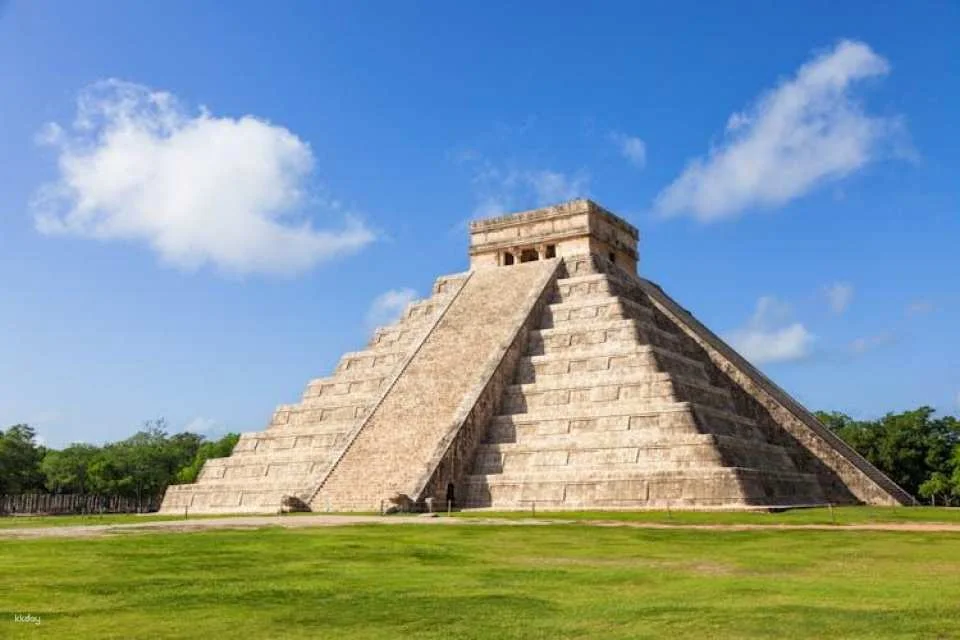 Chichen Itza self-guided tour with audio narration and map