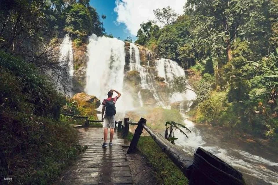 Doi Inthanon National Park small group guided tour