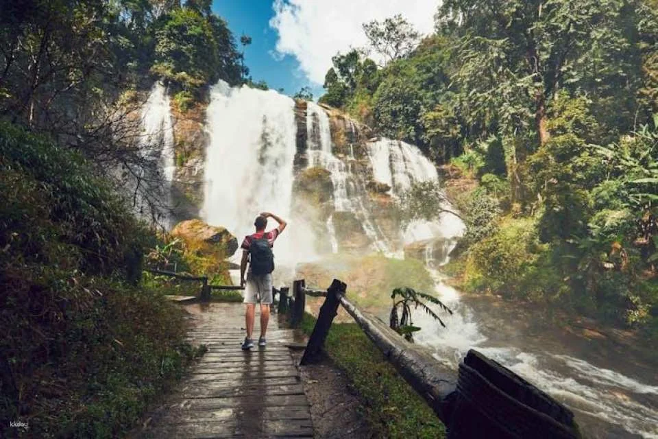 Doi Inthanon National Park small group guided tour