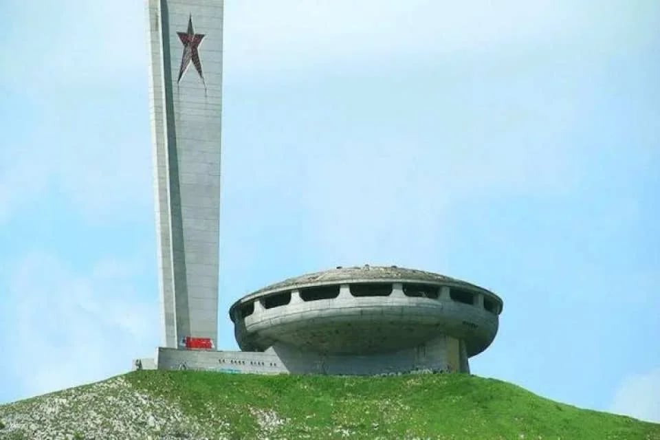 Full-day tour to Buzludzha Monument and the Valley of Roses from Sofia