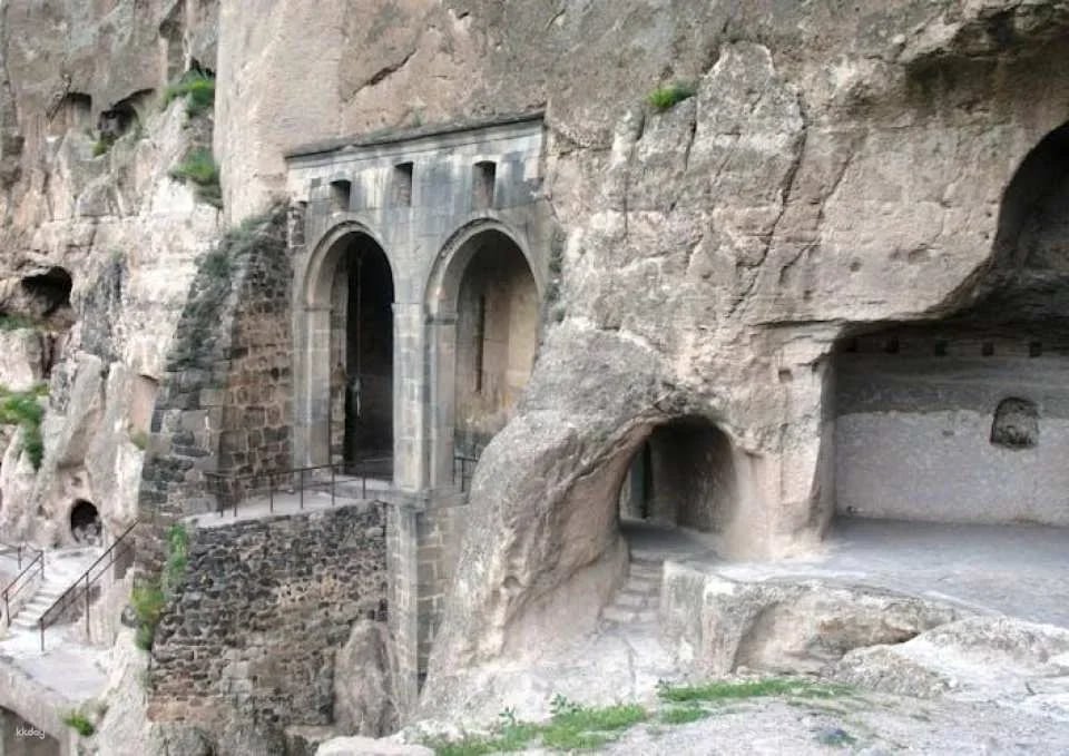 Vardzia, Borjomi and Rabat guided tour from Tbilisi