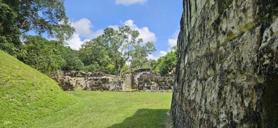 Private guided tour of the ancient Maya state of Tikal