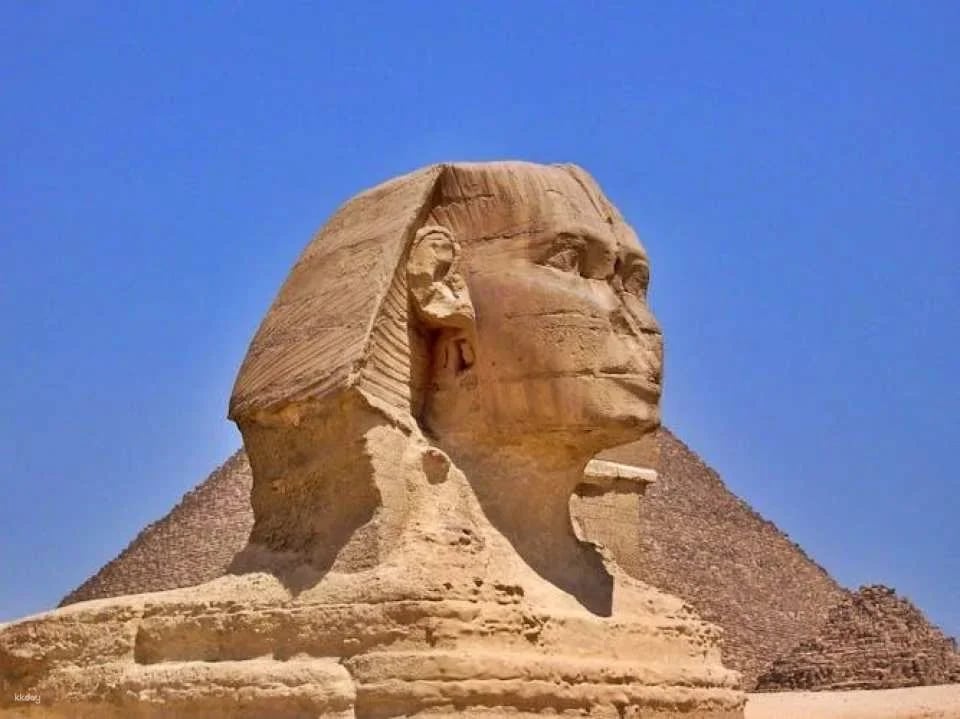 The New Grand Museum and Giza Pyramids with flights from Luxor