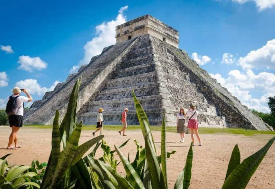 Guided Tour to Chichen Itza Mayan Archeological Site