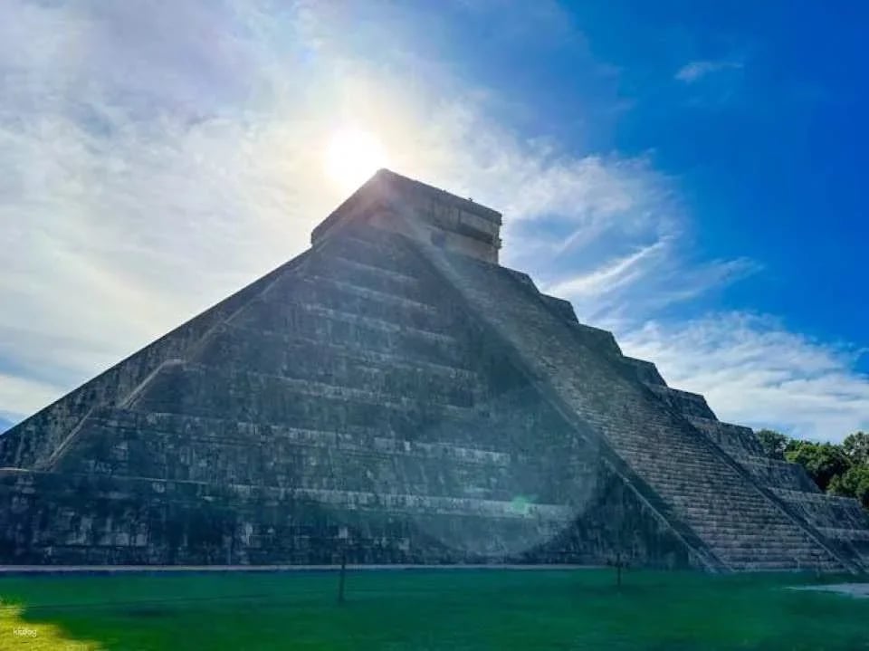 Guided Tour to Chichen Itza Mayan Archeological Site