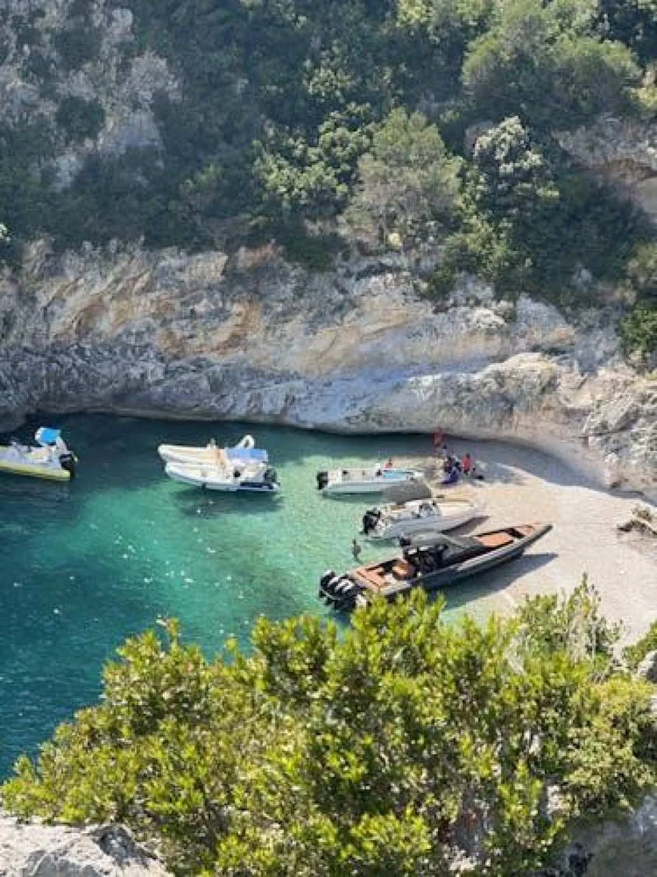 Boat trip to Krorëz and Kakome