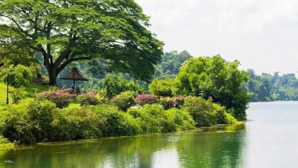 Singapore audio guide with TravelMate app