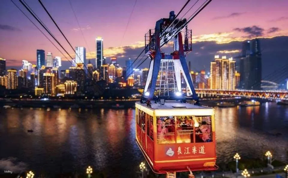 Enchanting Chongqing night illumination private tour