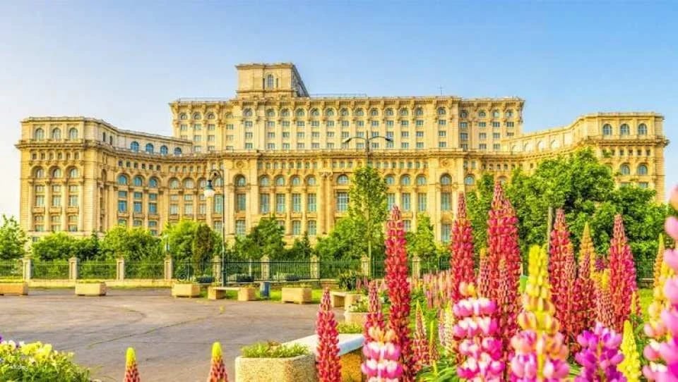 Bucharest pass with Old Town, Parliament and optional Dracula’s Castle