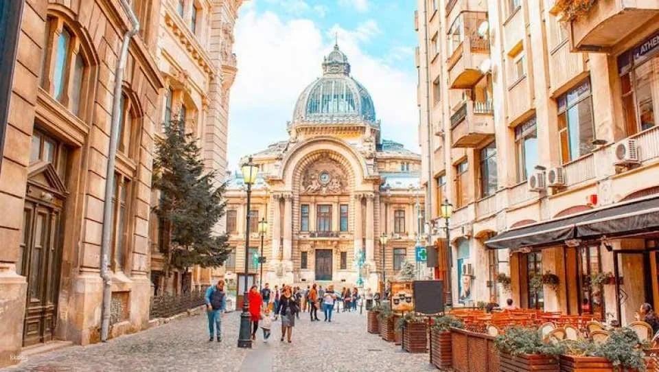 Bucharest pass with Old Town, Parliament and optional Dracula’s Castle