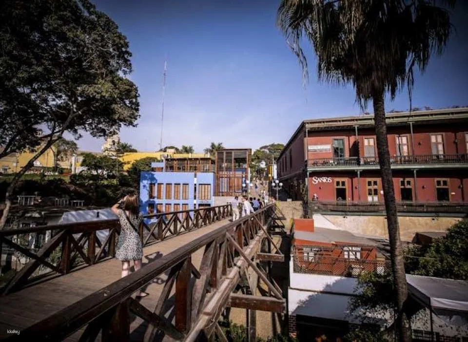 Barranco and Pachacamac guided tour