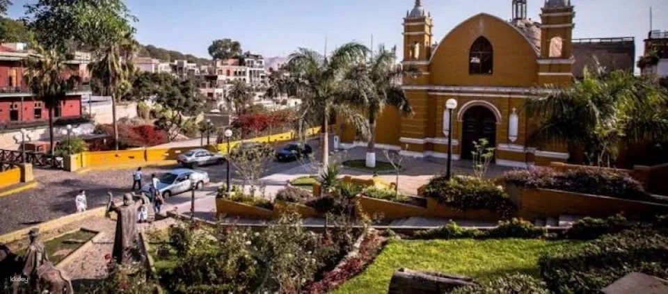 Barranco and Pachacamac guided tour