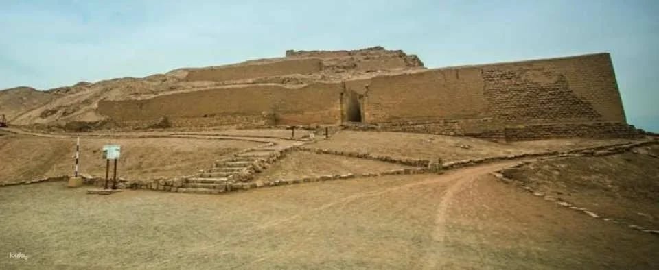 Barranco and Pachacamac guided tour