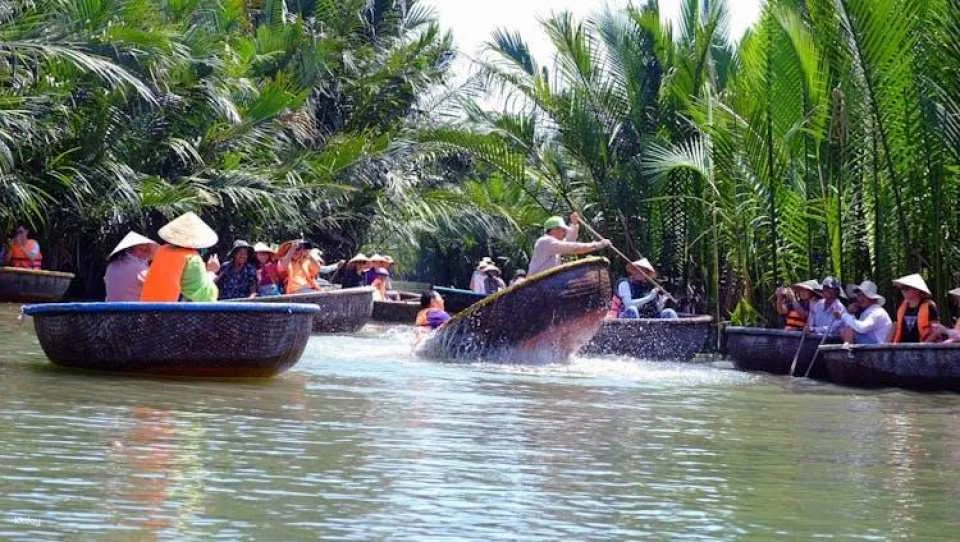 5-Hours Cooking Class Tour in Cam Thanh village with Market Shopping