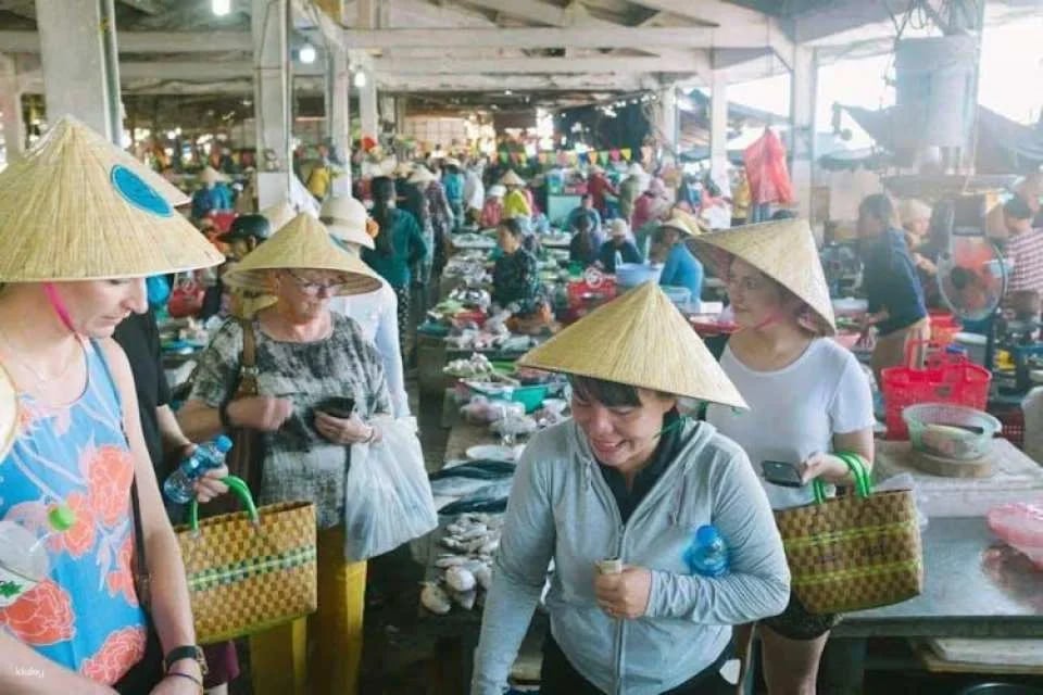 5-Hours Cooking Class Tour in Cam Thanh village with Market Shopping