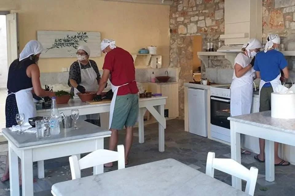 Paros cooking class with transportation