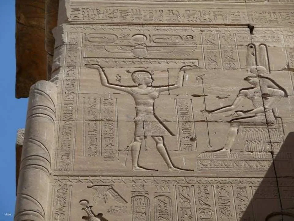 Guided tour to Dendera temple and felucca cruise with lunch from Luxor