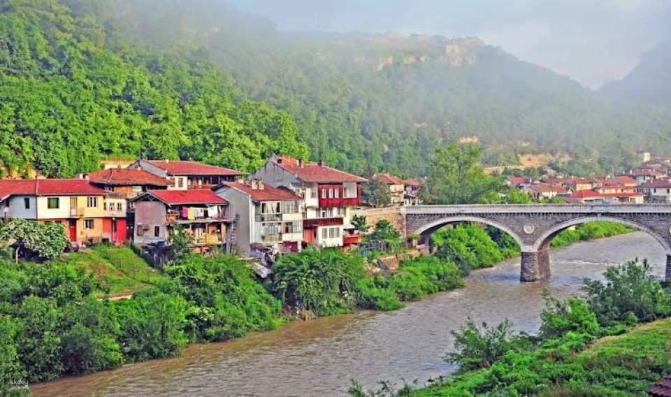 Bulgaria full-day guided tour from Bucharest