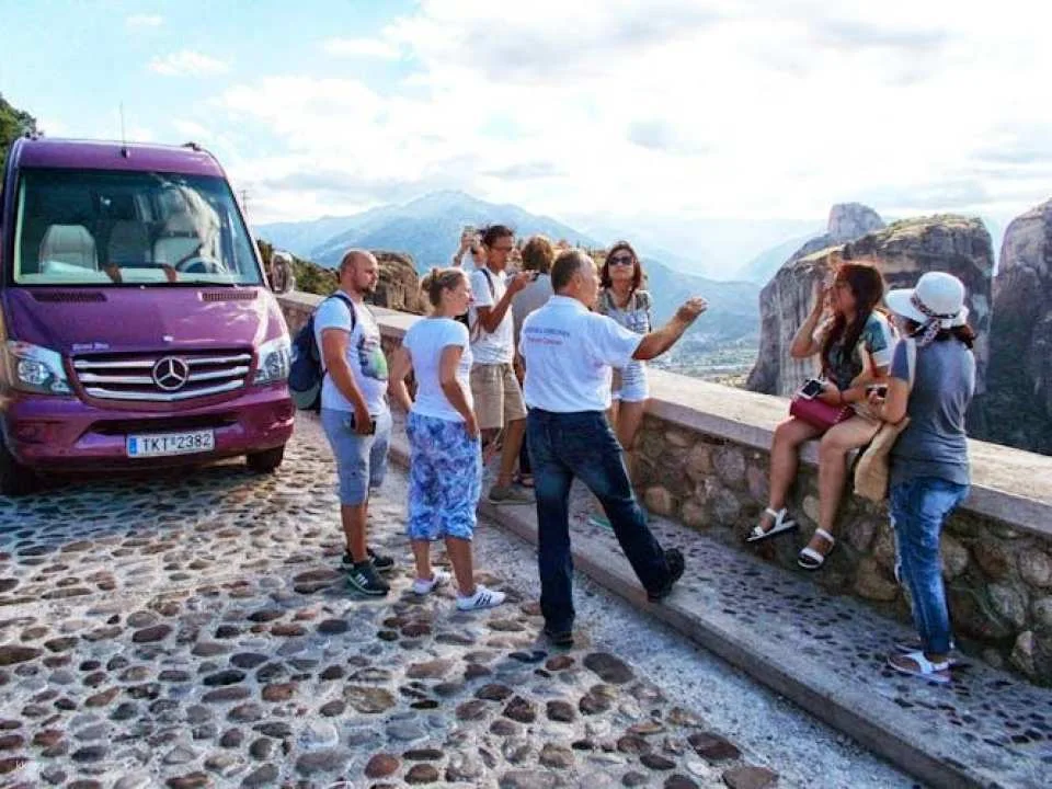 Meteora Day Trip From Athens in English or Spanish With Optional Lunch