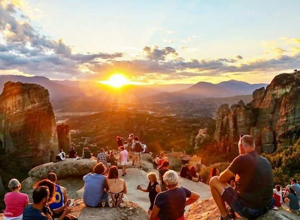 Meteora Day Trip From Athens in English or Spanish With Optional Lunch