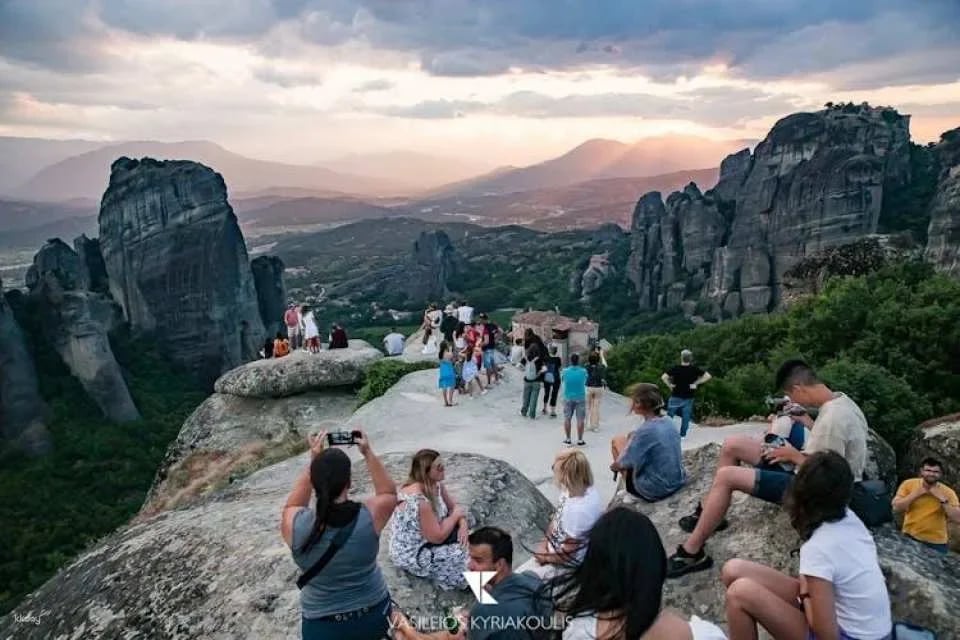 Meteora Day Trip From Athens in English or Spanish With Optional Lunch