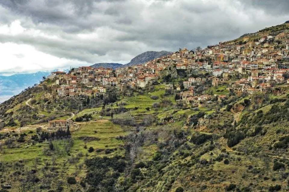 Delphi one day guided Spanish tour