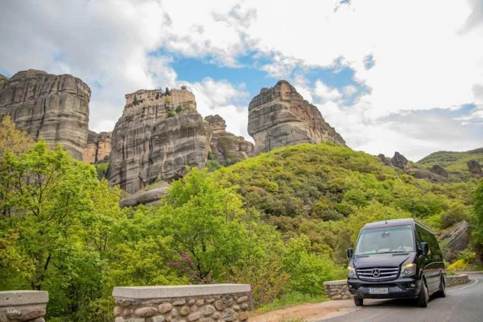 Meteora monasteries and Hermit Caves full-day tour from Athens
