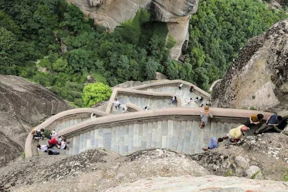 Meteora monasteries and Hermit Caves full-day tour from Athens