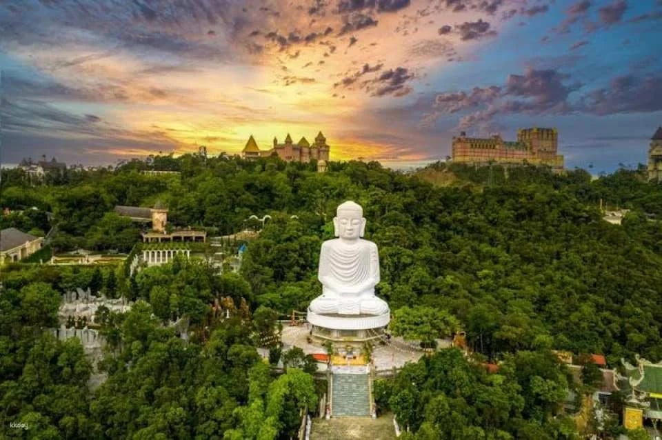 Ba Na Hills Sun World and Golden Bridge day tour from Da Nang