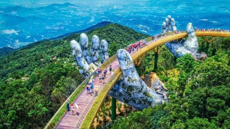 Ba Na Hills Sun World and Golden Bridge day tour from Da Nang