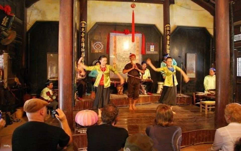 Hoi An City Guided Tour with Boat Ride and Lantern Release