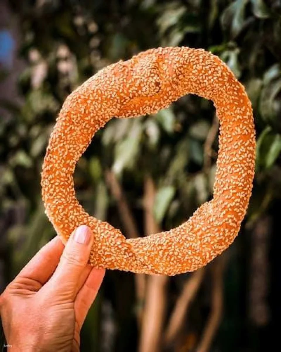 Unique vegan food walk in Athens