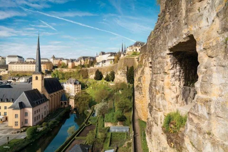 Guided walking tour in Luxembourg city