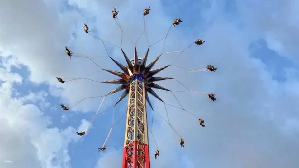Six Flags Amusement Park tickets with private transfer