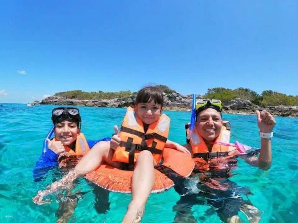 Isla Mujeres catamaran all-inclusive tour from Cancún