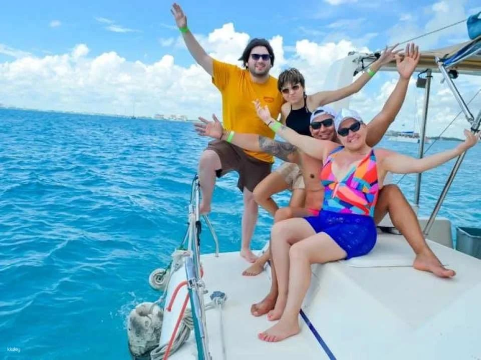 Isla Mujeres catamaran all-inclusive tour from Cancún