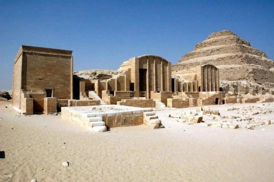 Full-day the Pyramids, Sphinx, Memphis, Saqara and Dahshour