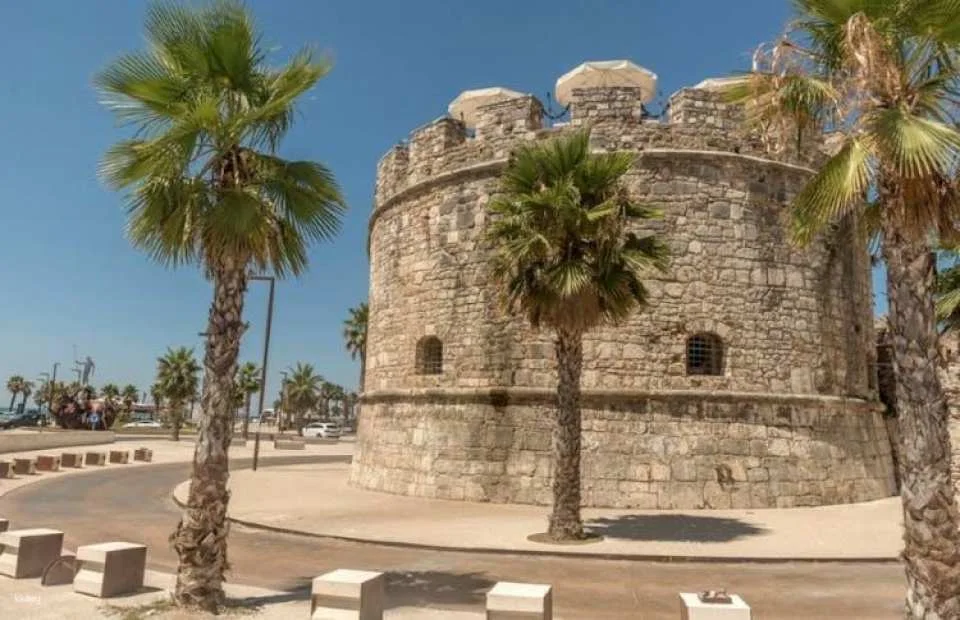 Walking tour of Durres with Roman Amphitheatre visit